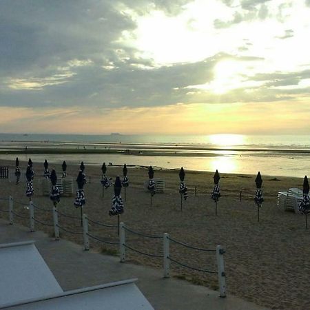 Le Clos Mathilde Cabourg Esterno foto
